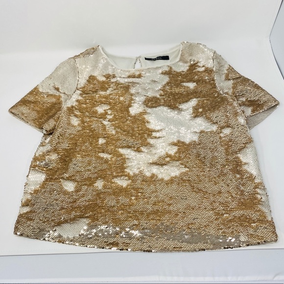 ARK & Co.**Color-Changing Sequined Top**Small $125 - Picture 3 of 8